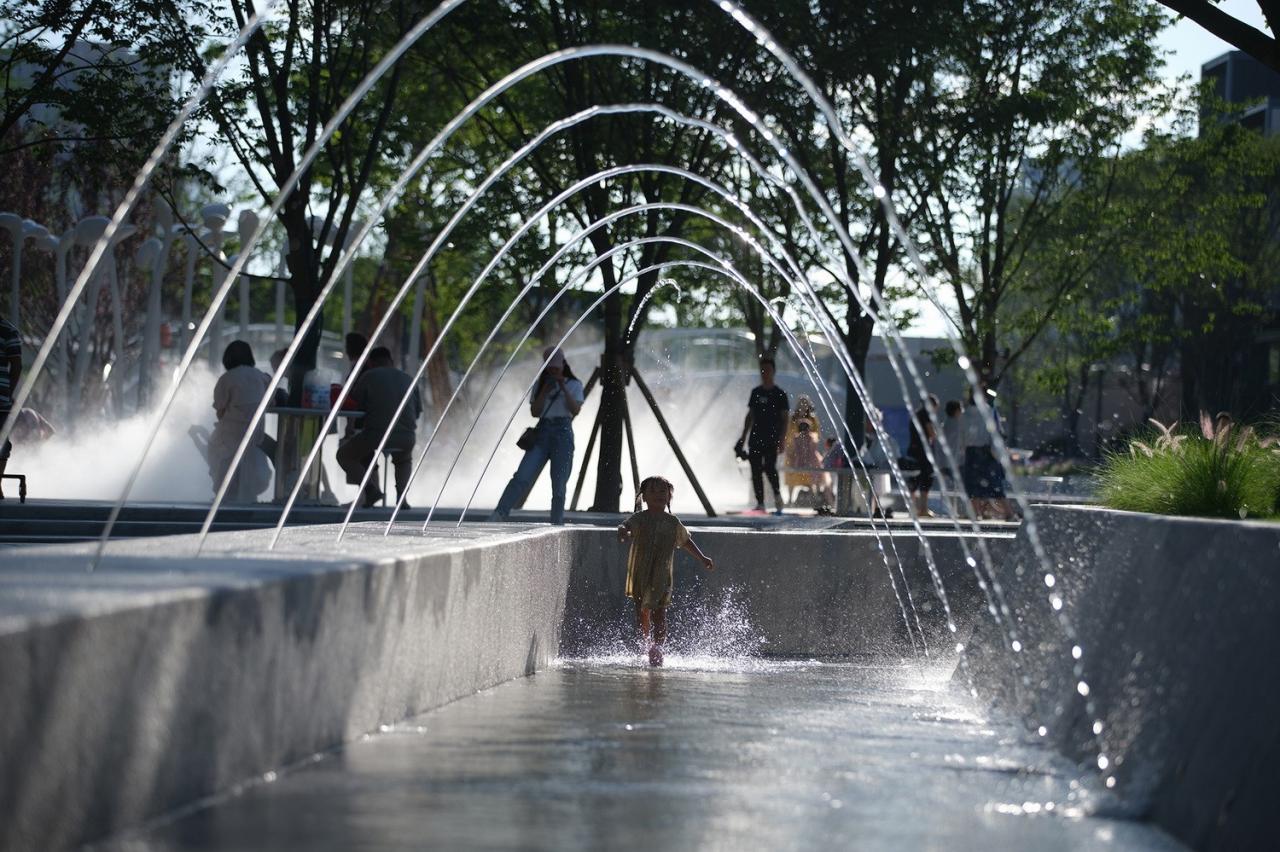 BIM建筑|景观设计:麓湖水线公园 / Lab D+H BIM建筑|景观设计:麓湖水线公园 / Lab D+H