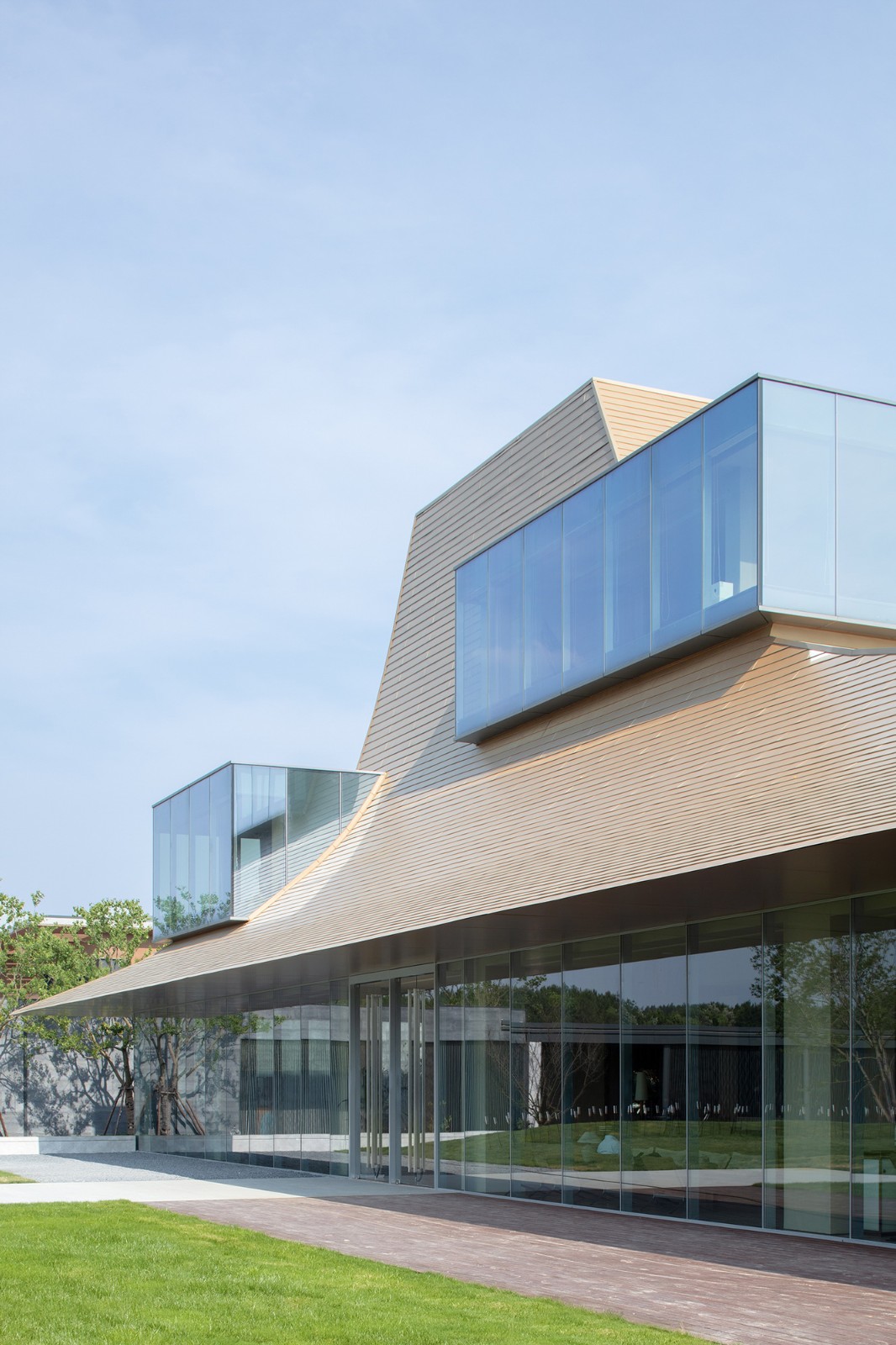 BIM建筑|光的中庭:泊心域社区邻里中心 / 孟凡浩-line+建筑事务所 BIM建筑|光的中庭:泊心域社区邻里中心 / 孟凡浩-line+建筑事务所