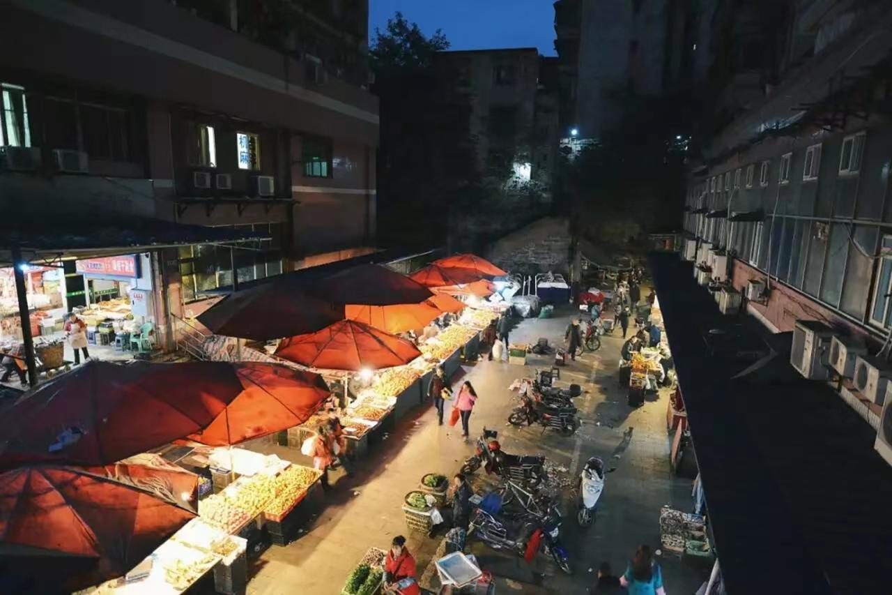 BIM建筑|磁器口服务中心 / 重庆悦集建筑设计 BIM建筑|磁器口服务中心 / 重庆悦集建筑设计
