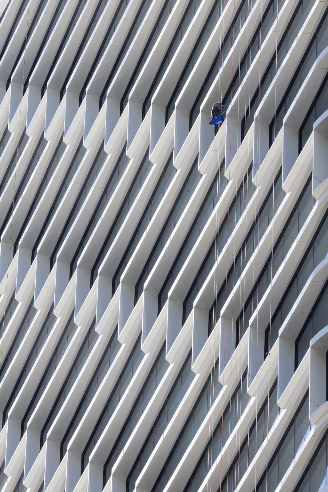 BIM建筑|首个塔楼改造 Quay Quarter,‘嫁接’新楼板 / 3XN BIM建筑|首个塔楼改造 Quay Quarter,‘嫁接’新楼板 / 3XN