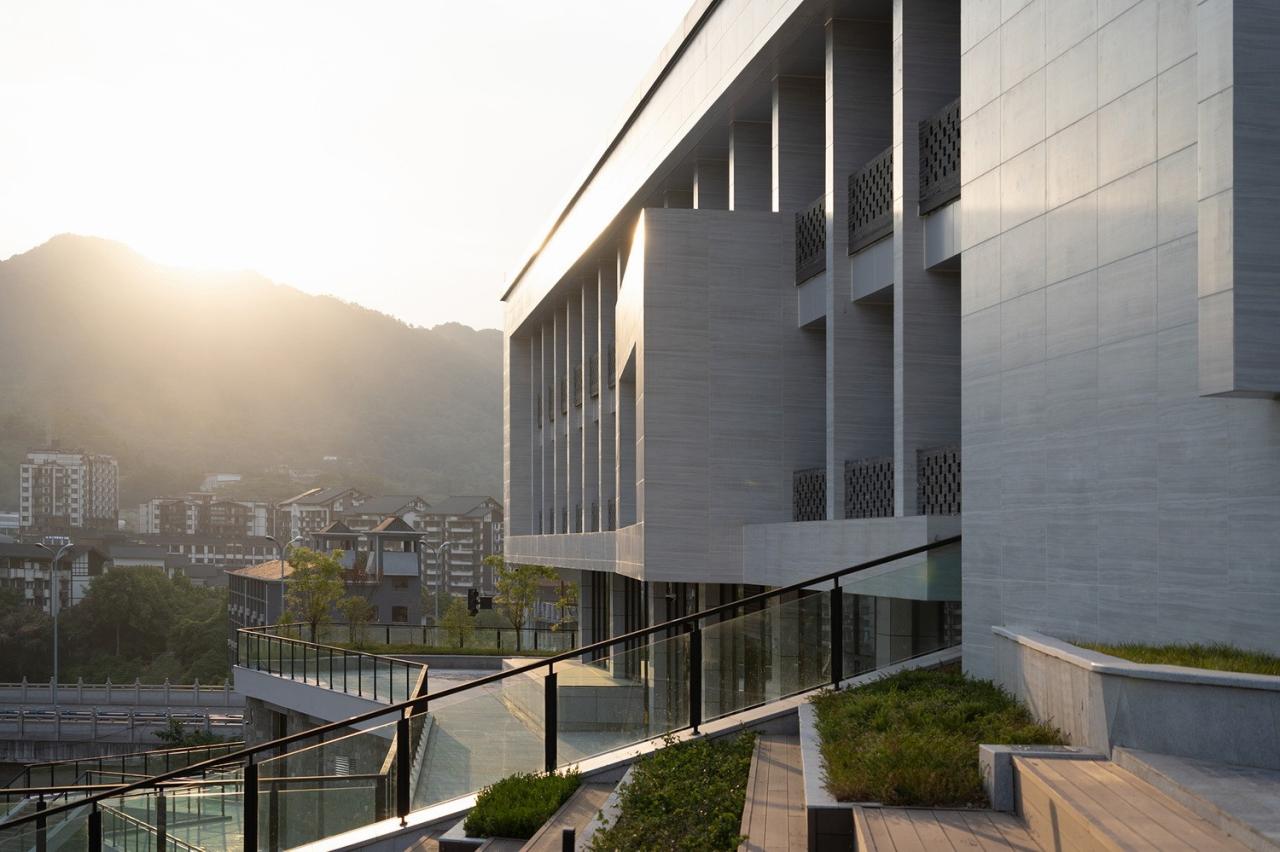 BIM建筑|磁器口服务中心 / 重庆悦集建筑设计 BIM建筑|磁器口服务中心 / 重庆悦集建筑设计