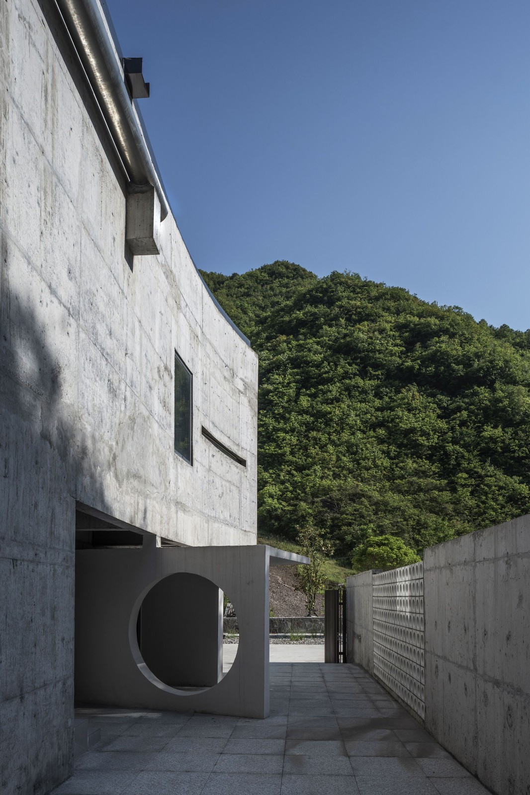 BIM建筑|崖之家 / 郦文曦建筑事务所 BIM建筑|崖之家 / 郦文曦建筑事务所