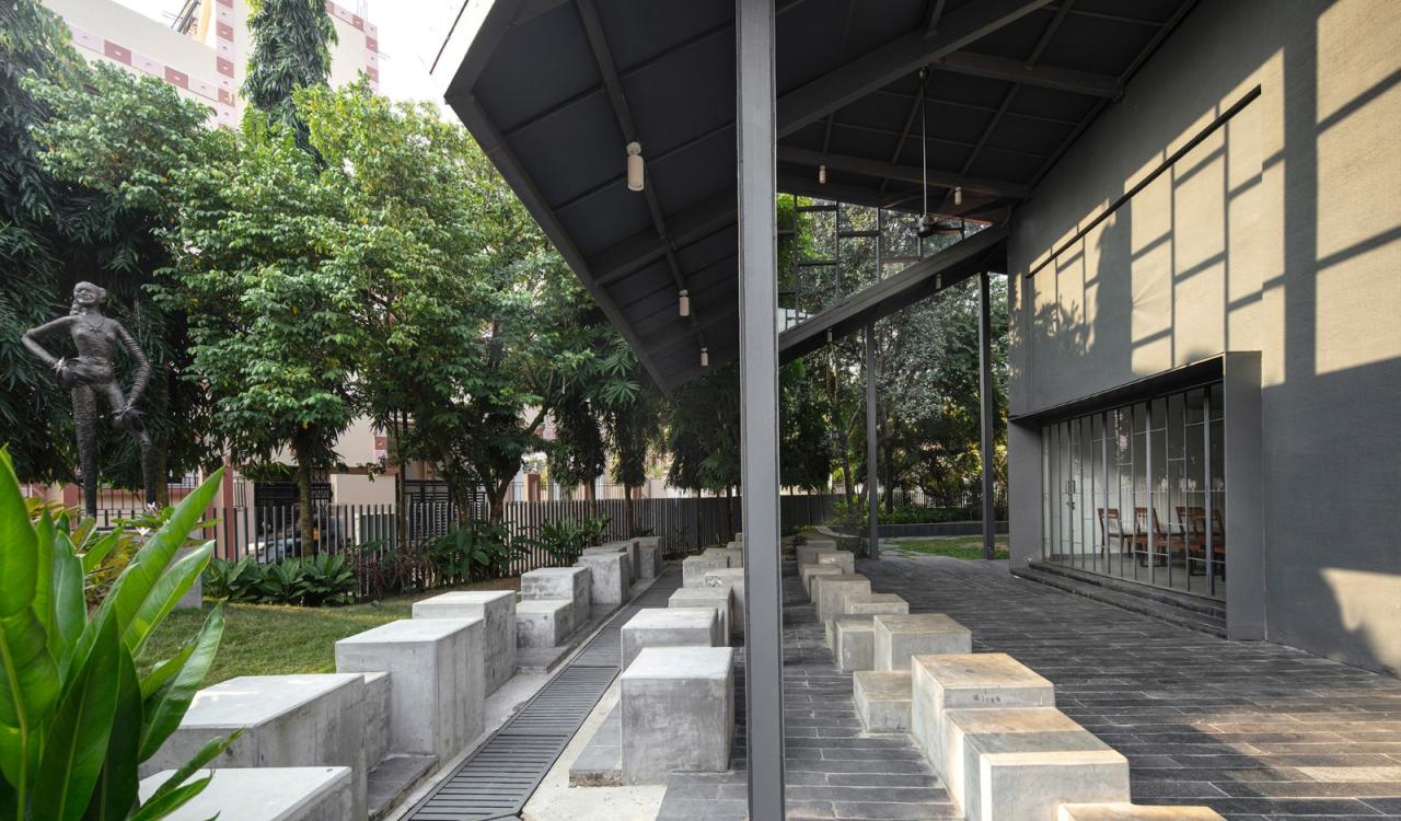 BIM建筑|Arthshila文化中心 – 文化适应及再利用私人基础设施 / Abin Design Studio BIM建筑|Arthshila文化中心 – 文化适应及再利用私人基础设施 / Abin Design Studio