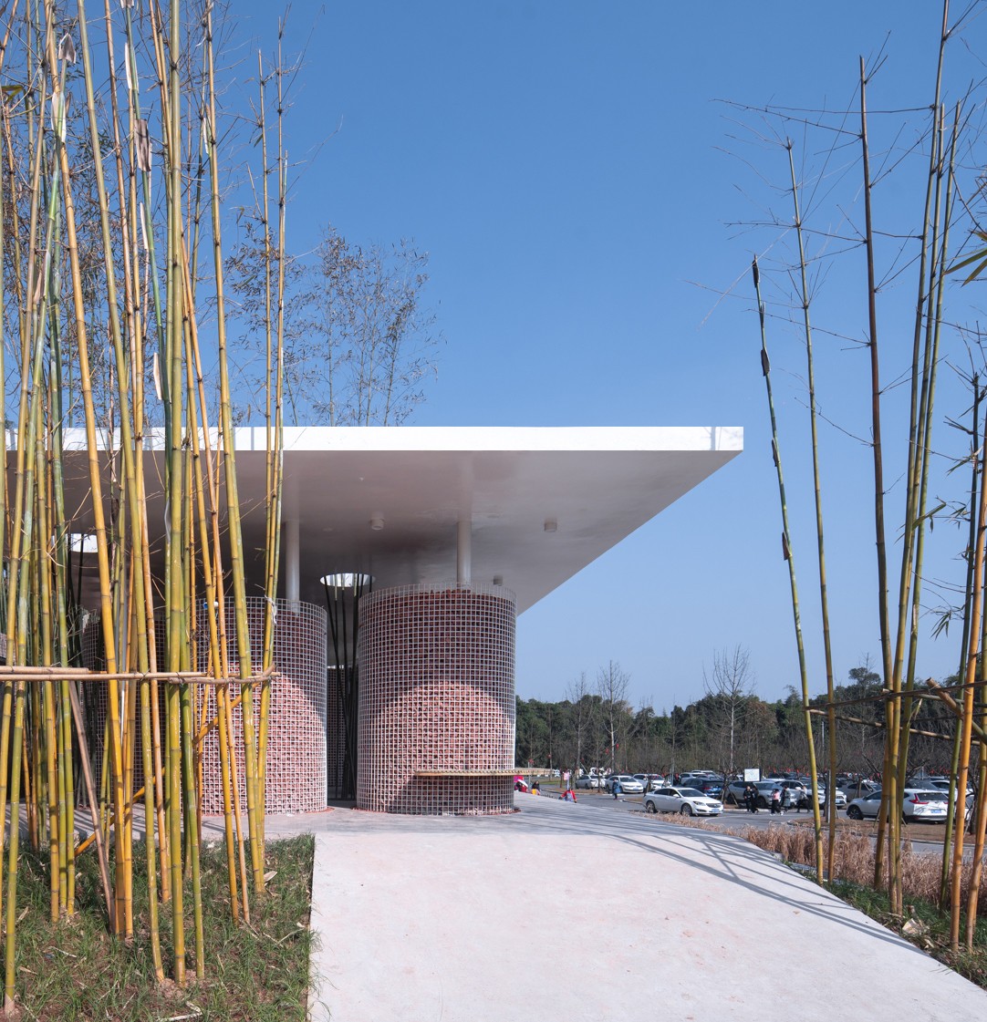 BIM建筑|竹影摇曳的无性别公共卫生间:安石卷厕 / 在行建筑 BIM建筑|竹影摇曳的无性别公共卫生间:安石卷厕 / 在行建筑