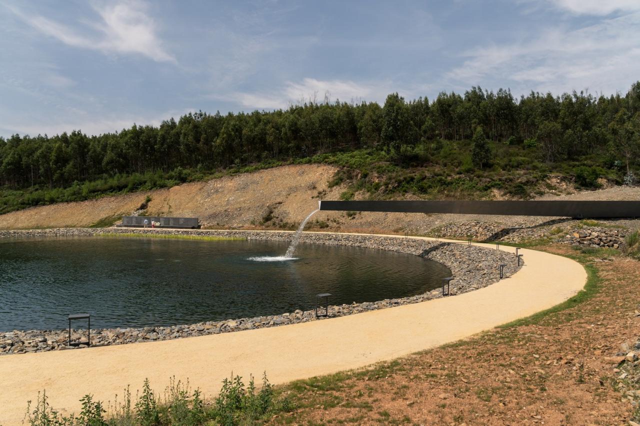 BIM建筑|葡萄牙火灾遇难者纪念馆 / 艾德瓦尔多·苏托·德·莫拉 BIM建筑|葡萄牙火灾遇难者纪念馆 / 艾德瓦尔多·苏托·德·莫拉