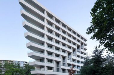 BIM建筑|斯塔工作室在瓦尔纳设计EOS大楼-BIM建筑网