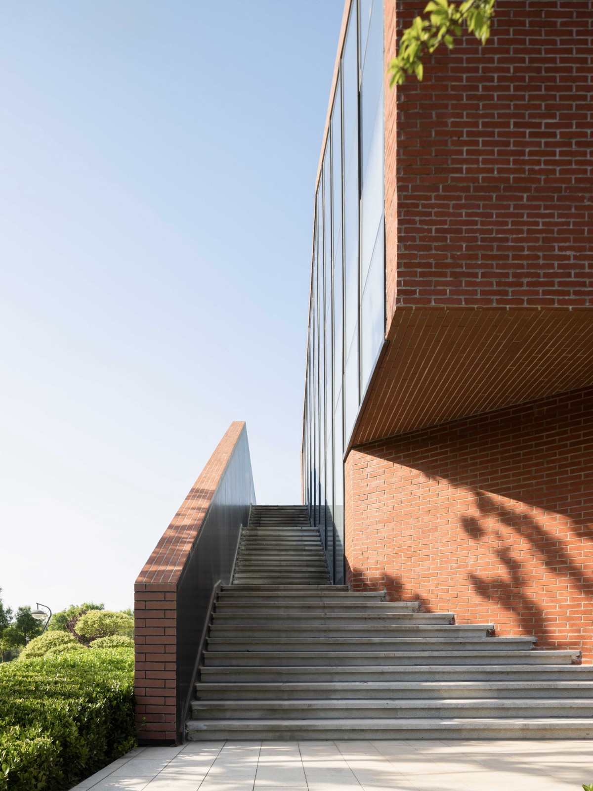 BIM建筑|雕琢乡村璞玉,静待尘尽光生:乡村振兴示范区项目展示中心 / 邹迎晞-袈蓝建筑 BIM建筑|雕琢乡村璞玉,静待尘尽光生:乡村振兴示范区项目展示中心 / 邹迎晞-袈蓝建筑