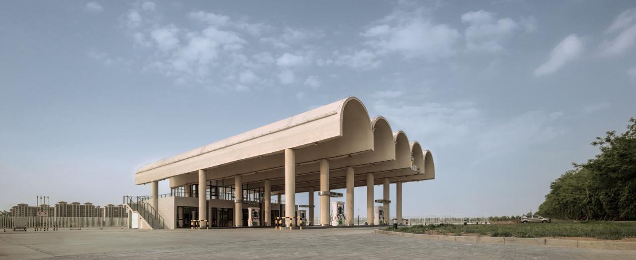 BIM建筑|哈鹿加油站 / SITUATE上下四方建筑事务所 BIM建筑|哈鹿加油站 / SITUATE上下四方建筑事务所