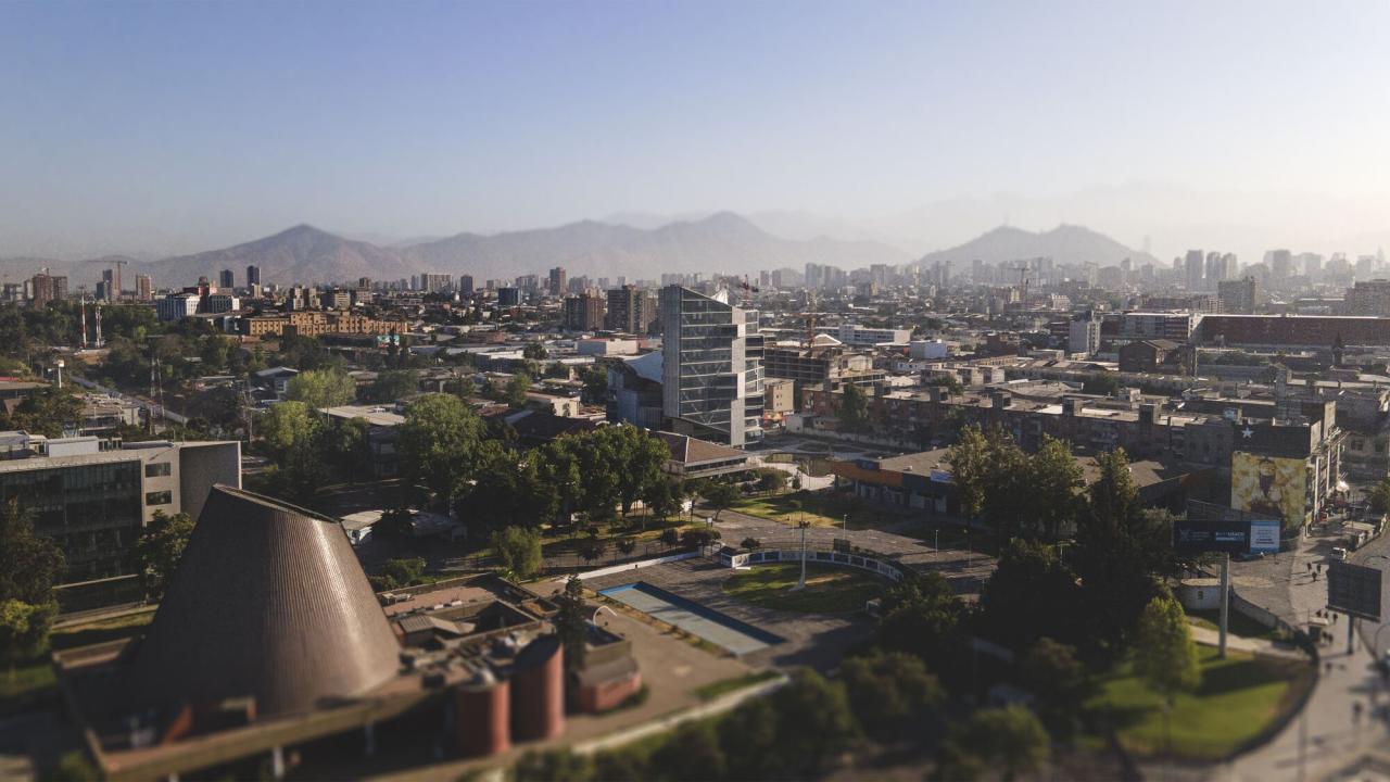 BIM建筑|楼梯漫步,圣地亚哥大学商业与经济学院 FAE / Marsino Arquitectura BIM建筑|楼梯漫步,圣地亚哥大学商业与经济学院 FAE / Marsino Arquitectura