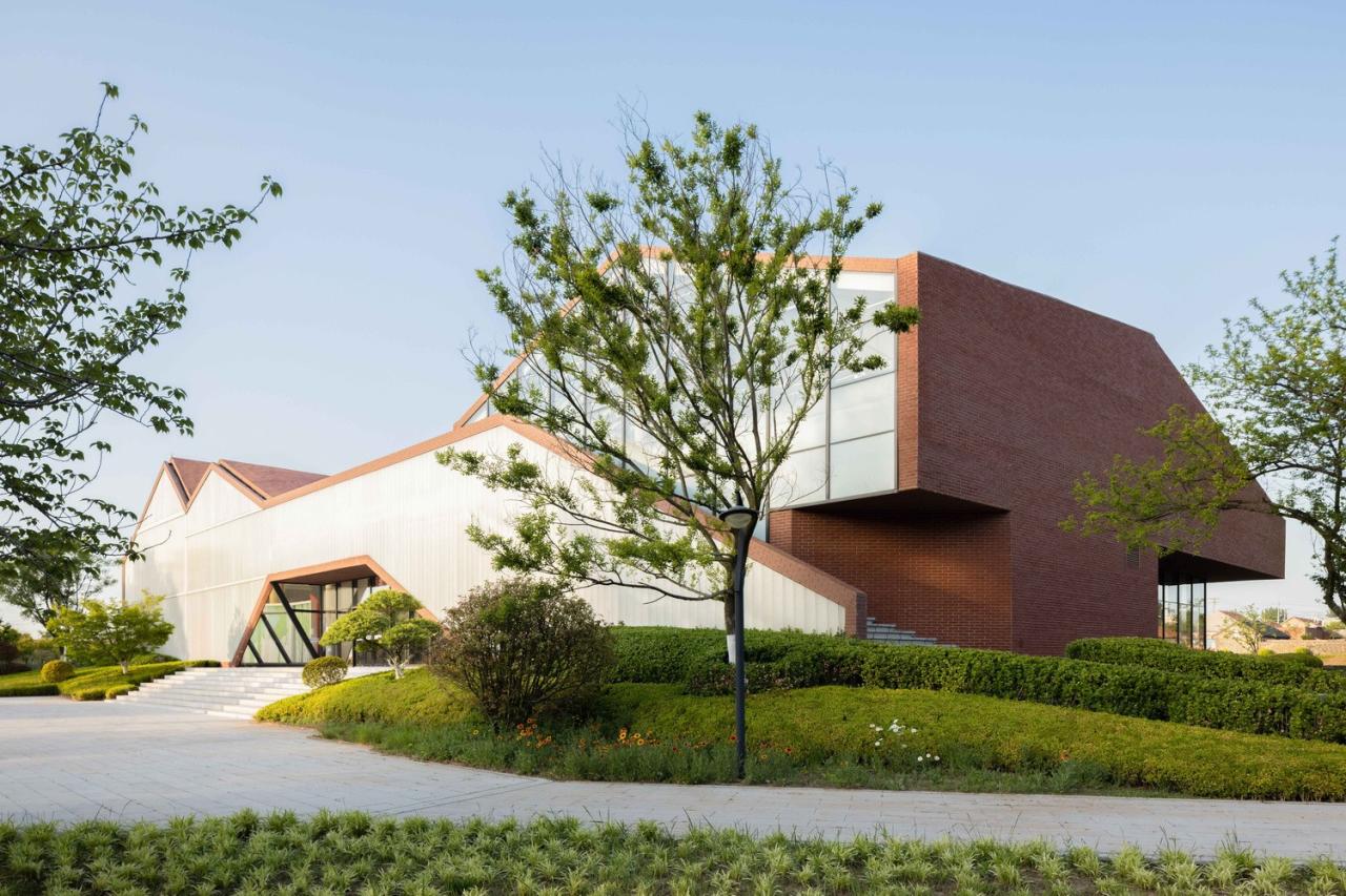 BIM建筑|雕琢乡村璞玉,静待尘尽光生:乡村振兴示范区项目展示中心 / 邹迎晞-袈蓝建筑 BIM建筑|雕琢乡村璞玉,静待尘尽光生:乡村振兴示范区项目展示中心 / 邹迎晞-袈蓝建筑