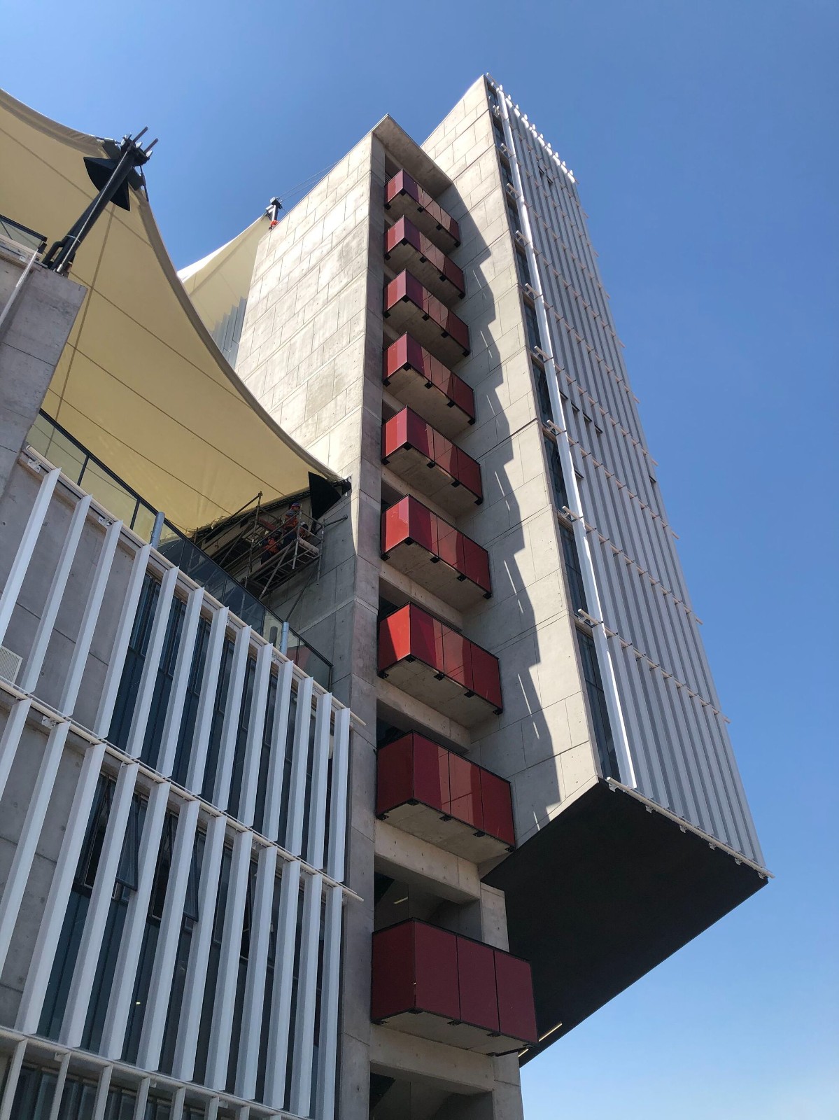 BIM建筑|楼梯漫步,圣地亚哥大学商业与经济学院 FAE / Marsino Arquitectura BIM建筑|楼梯漫步,圣地亚哥大学商业与经济学院 FAE / Marsino Arquitectura