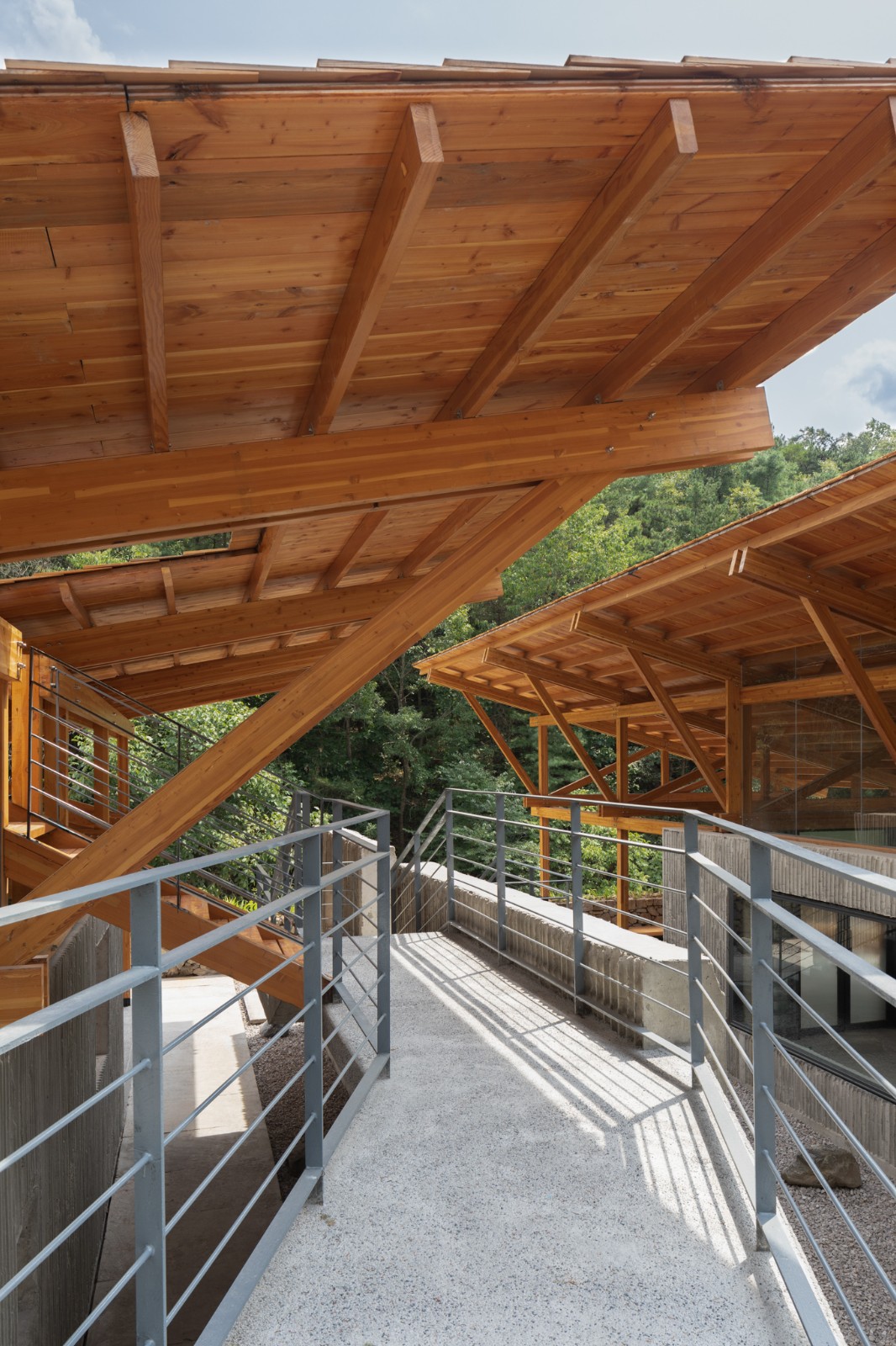 BIM建筑|留坝瓦窑沟多功能服务中心 / 尌林建筑设计事务所 BIM建筑|留坝瓦窑沟多功能服务中心 / 尌林建筑设计事务所