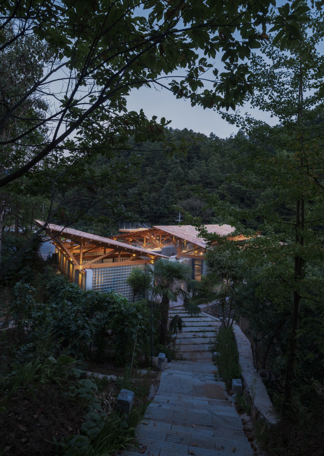 BIM建筑|留坝瓦窑沟多功能服务中心 / 尌林建筑设计事务所 BIM建筑|留坝瓦窑沟多功能服务中心 / 尌林建筑设计事务所