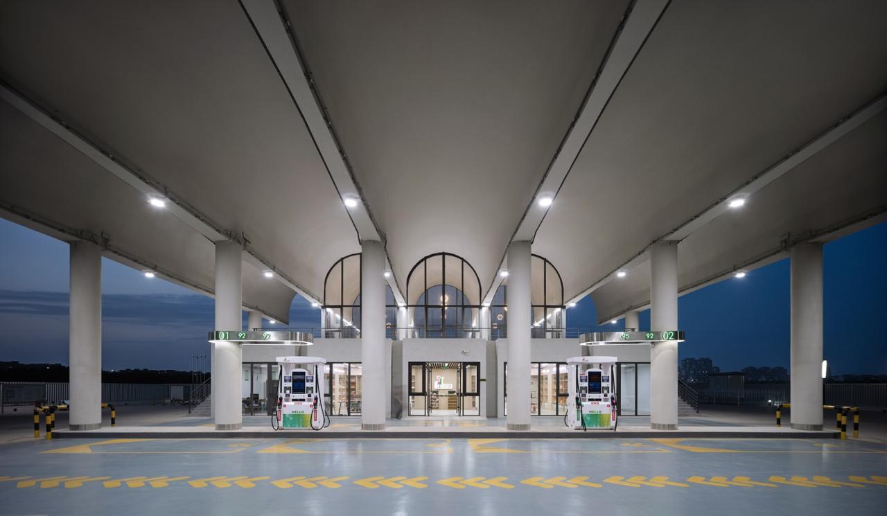 BIM建筑|哈鹿加油站 / SITUATE上下四方建筑事务所 BIM建筑|哈鹿加油站 / SITUATE上下四方建筑事务所