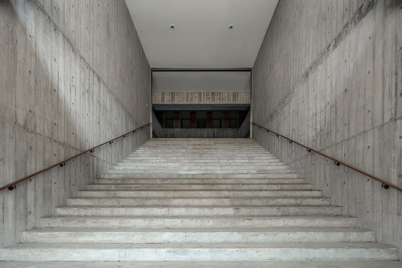 BIM建筑|山中骨灰安置所 / Behet Bondzio Lin Architekten BIM建筑|山中骨灰安置所 / Behet Bondzio Lin Architekten