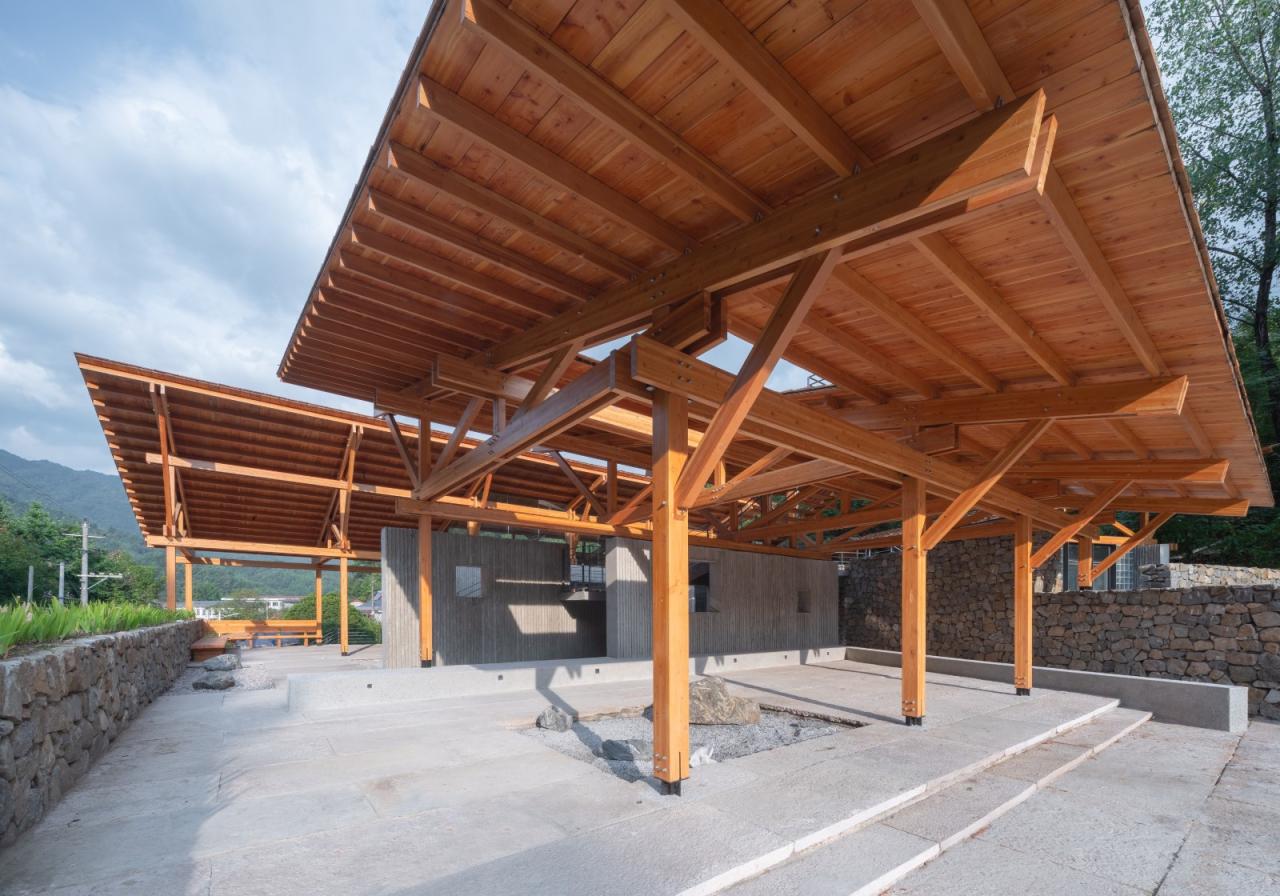 BIM建筑|留坝瓦窑沟多功能服务中心 / 尌林建筑设计事务所 BIM建筑|留坝瓦窑沟多功能服务中心 / 尌林建筑设计事务所