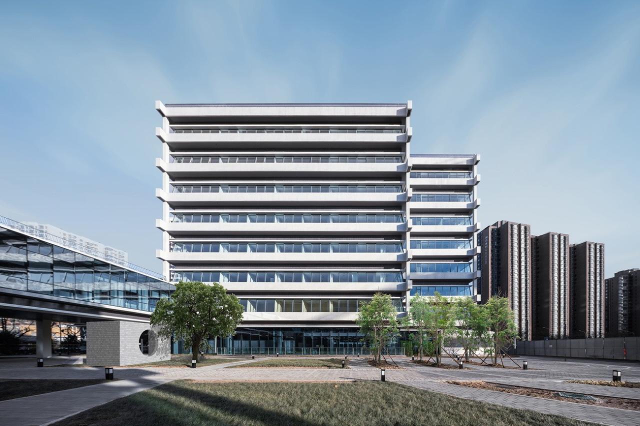 BIM建筑|中国残联北京按摩医院扩建项目 / 中国电子工程设计院王振军工作室+“蔓·设计”研究中心 BIM建筑|中国残联北京按摩医院扩建项目 / 中国电子工程设计院王振军工作室+“蔓·设计”研究中心