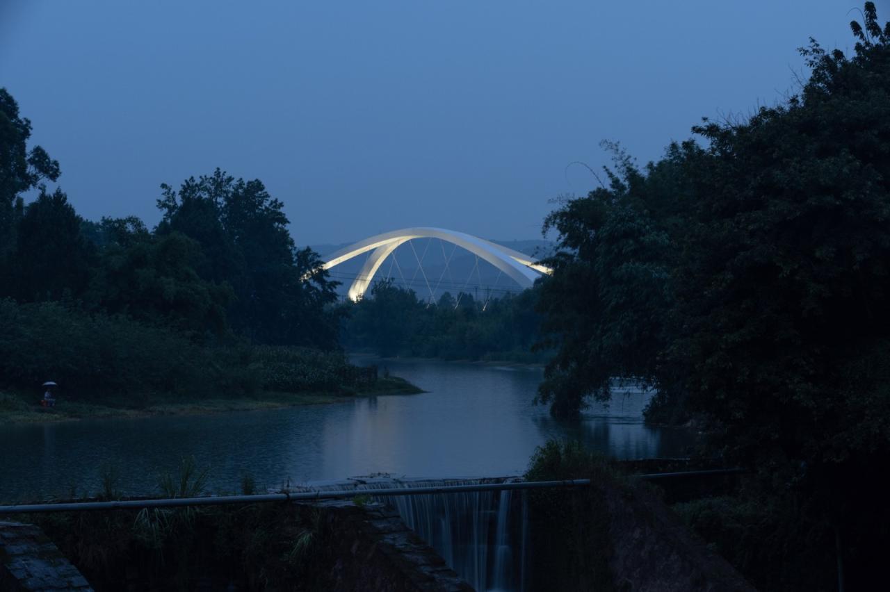 BIM建筑|绛溪河桥 / 扎哈哈迪德建筑事务所 BIM建筑|绛溪河桥 / 扎哈哈迪德建筑事务所