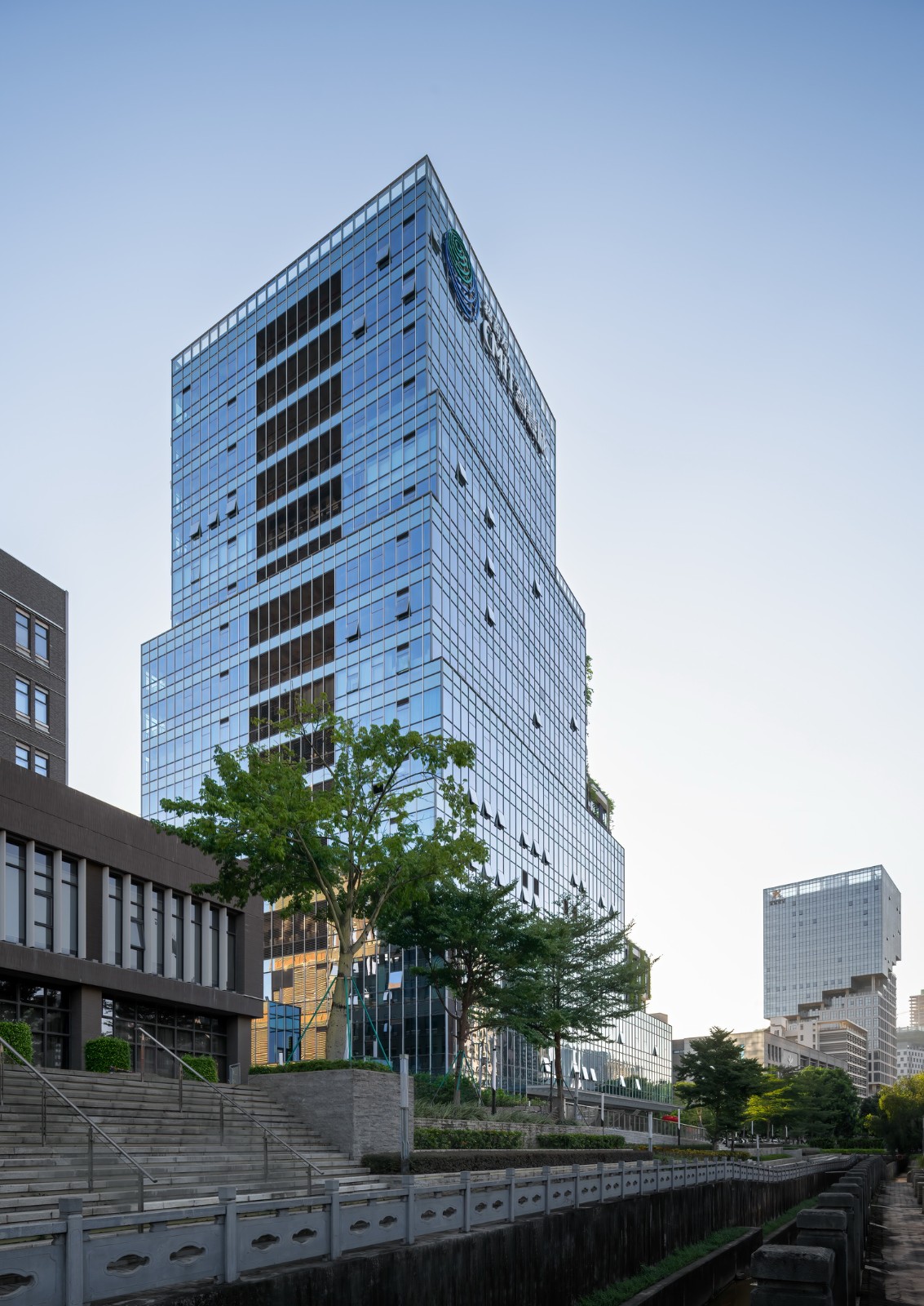 BIM建筑|深圳招商局光明科技园 / 梵朴设计 BIM建筑|深圳招商局光明科技园 / 梵朴设计