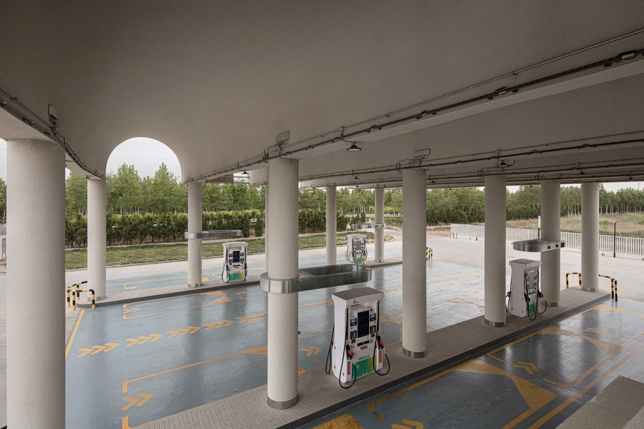 BIM建筑|哈鹿加油站 / SITUATE上下四方建筑事务所 BIM建筑|哈鹿加油站 / SITUATE上下四方建筑事务所