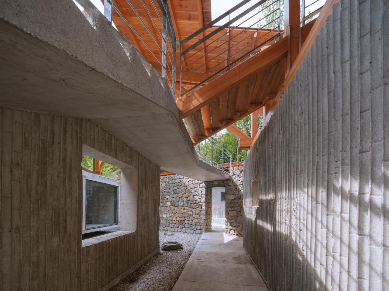 BIM建筑|留坝瓦窑沟多功能服务中心 / 尌林建筑设计事务所 BIM建筑|留坝瓦窑沟多功能服务中心 / 尌林建筑设计事务所