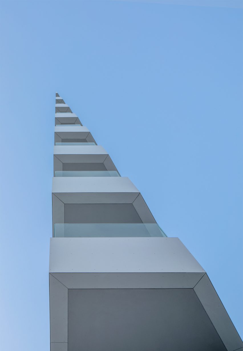 BIM建筑|斯塔工作室在瓦尔纳设计EOS大楼 BIM建筑|斯塔工作室在瓦尔纳设计EOS大楼
