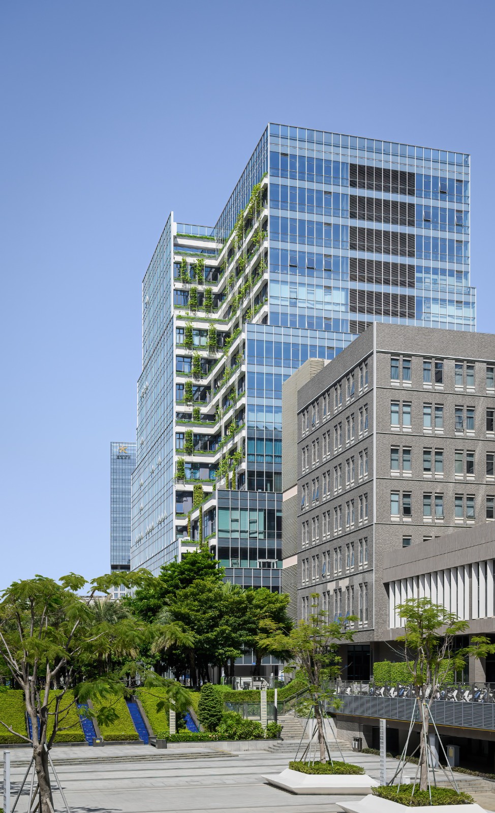 BIM建筑|深圳招商局光明科技园 / 梵朴设计 BIM建筑|深圳招商局光明科技园 / 梵朴设计