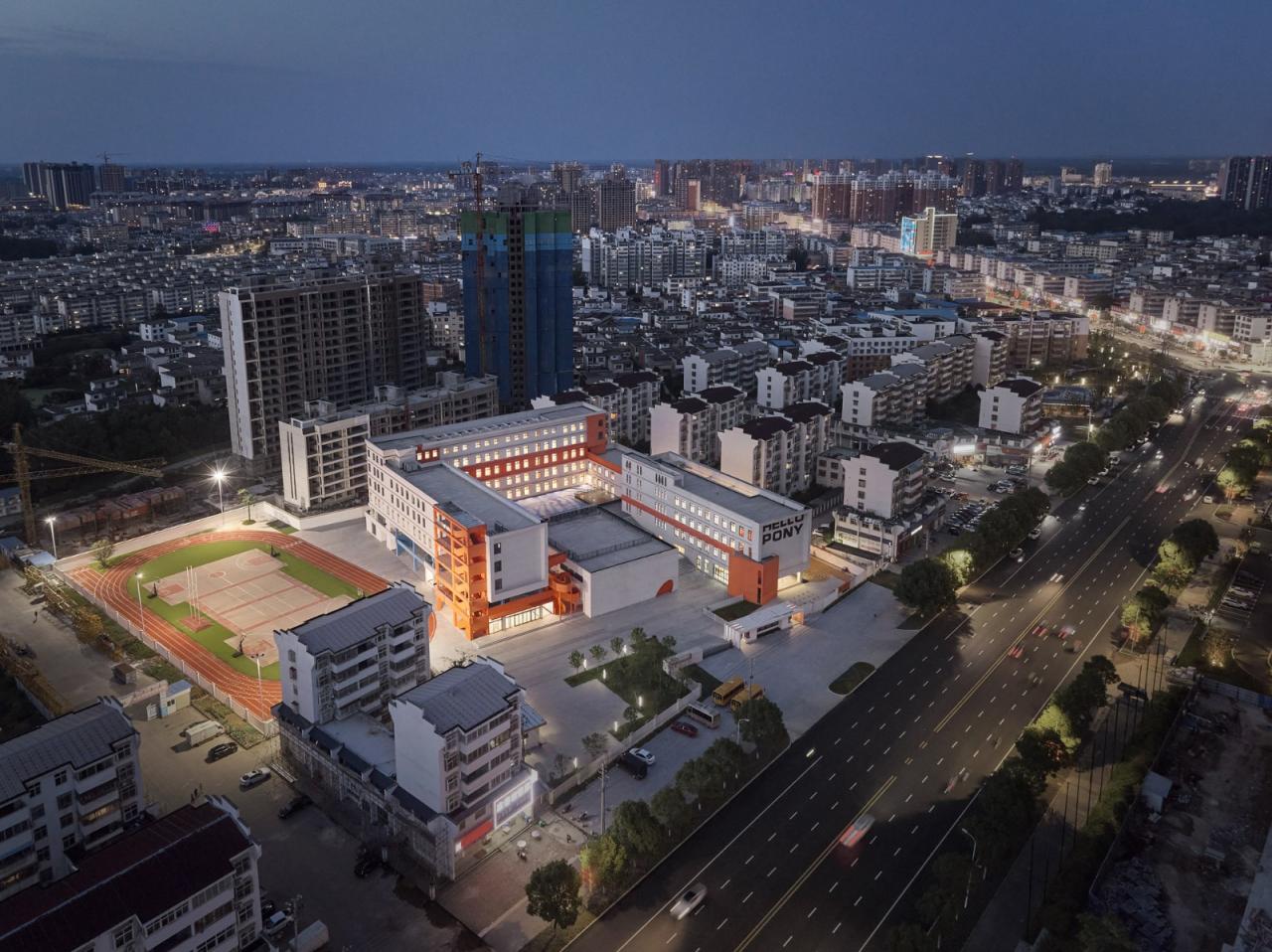 BIM建筑|县城里的新学校:送你一匹小马 / 上海立木建筑规划 BIM建筑|县城里的新学校:送你一匹小马 / 上海立木建筑规划