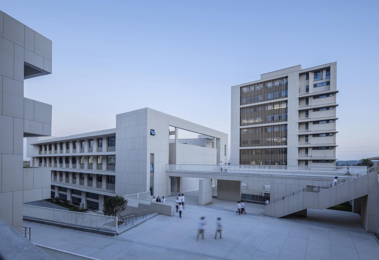 BIM建筑|江苏省靖江高级中学新校区 / 荣朝晖工作室 BIM建筑|江苏省靖江高级中学新校区 / 荣朝晖工作室