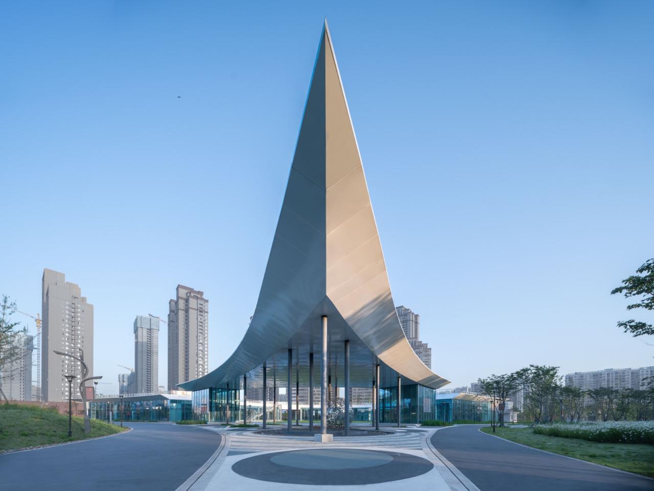 BIM建筑|武汉海绵公园研学+游客中心 / UAO瑞拓设计 BIM建筑|武汉海绵公园研学+游客中心 / UAO瑞拓设计