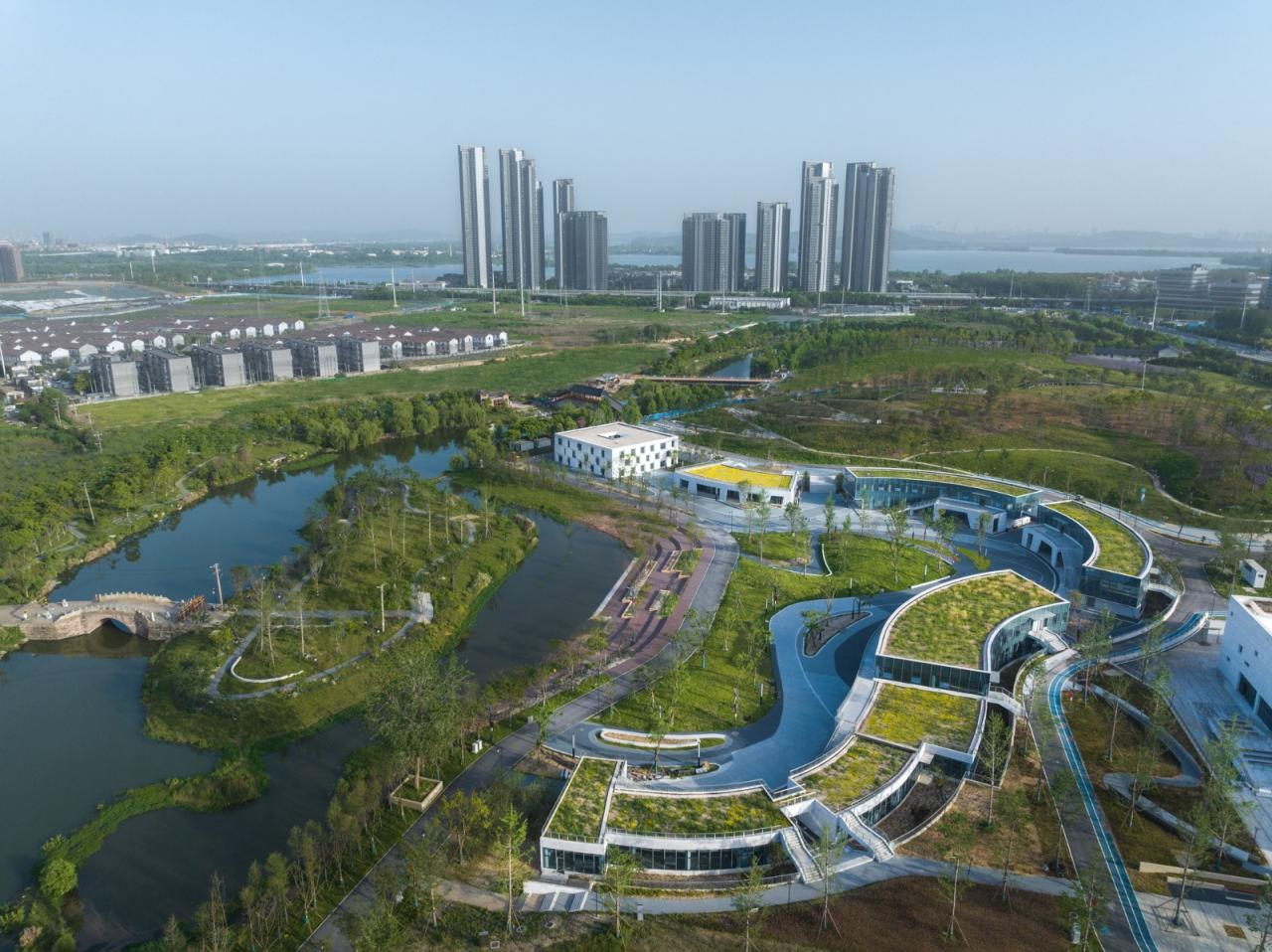 BIM建筑|武汉海绵公园研学+游客中心 / UAO瑞拓设计 BIM建筑|武汉海绵公园研学+游客中心 / UAO瑞拓设计