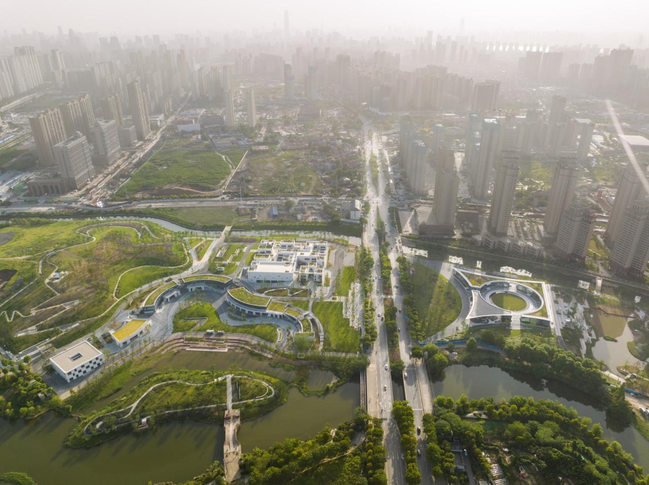 BIM建筑|武汉海绵公园研学+游客中心 / UAO瑞拓设计 BIM建筑|武汉海绵公园研学+游客中心 / UAO瑞拓设计