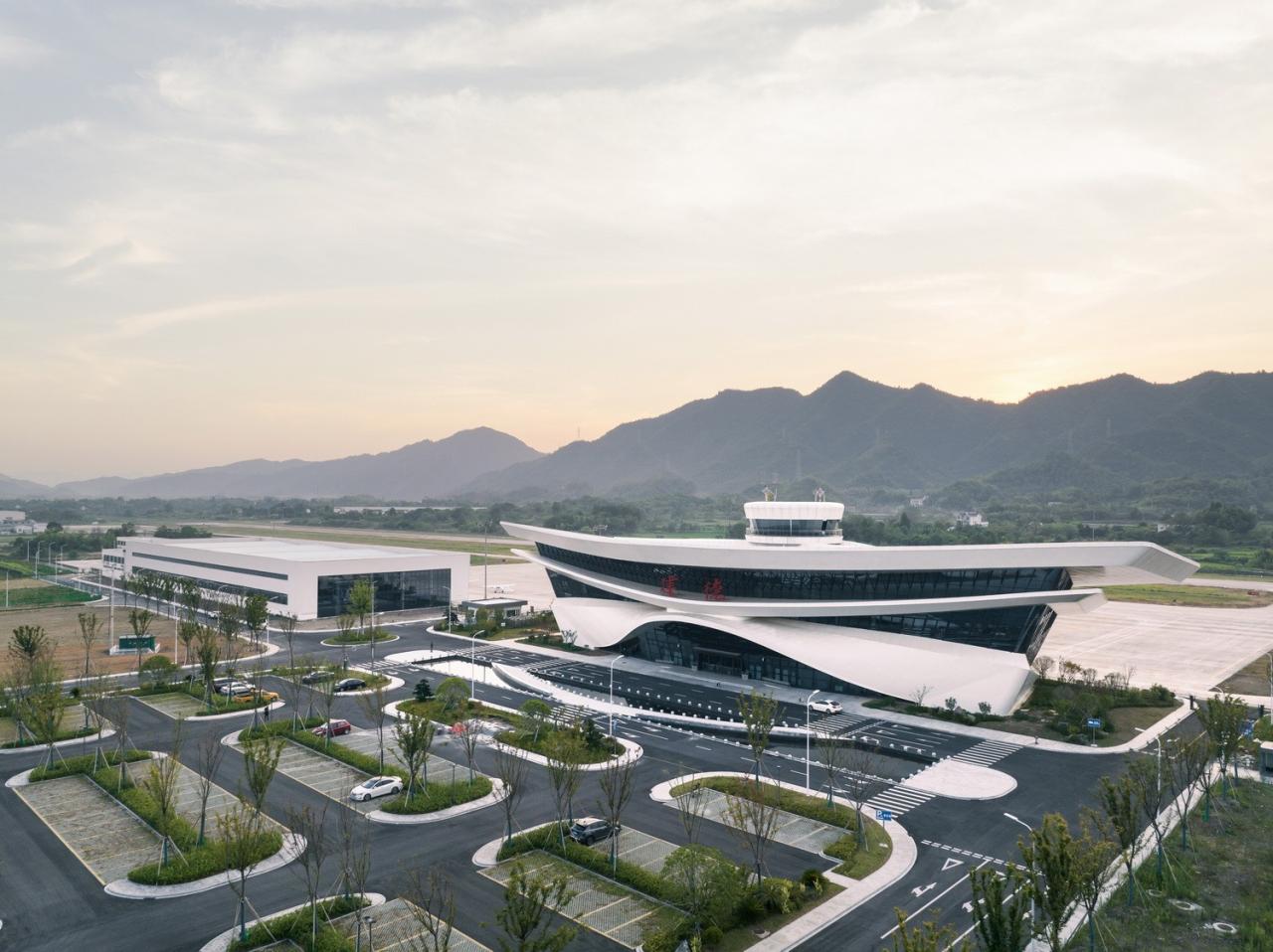 BIM建筑|杭州亚运配套设施:千岛湖通用机场航站楼 / 境澜建筑 BIM建筑|杭州亚运配套设施:千岛湖通用机场航站楼 / 境澜建筑