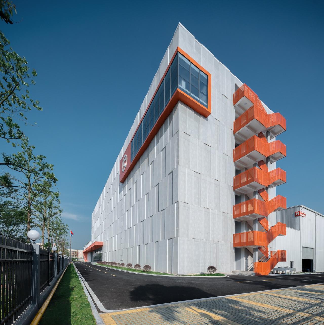 BIM建筑|流线重构,申亿智慧工厂 / 长沙市规划设计院有限责任公司 BIM建筑|流线重构,申亿智慧工厂 / 长沙市规划设计院有限责任公司