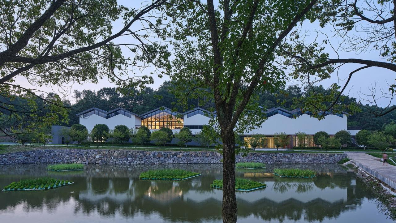 BIM建筑|雪峰文学馆 / 同济院 麟和建筑工作室 BIM建筑|雪峰文学馆 / 同济院 麟和建筑工作室