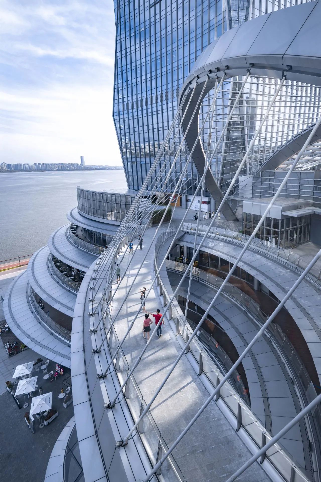 BIM建筑|华彩海口湾, 多维艺术元素塑造全新商业地标 / 凯谛思Arcadis BIM建筑|华彩海口湾, 多维艺术元素塑造全新商业地标 / 凯谛思Arcadis
