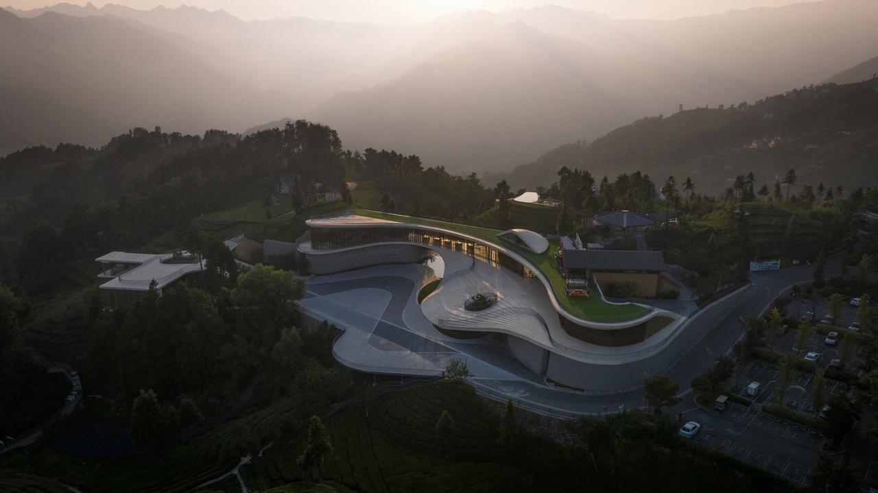 BIM建筑|三峡茶旅小镇展示中心 / 建筑营设计工作室 BIM建筑|三峡茶旅小镇展示中心 / 建筑营设计工作室