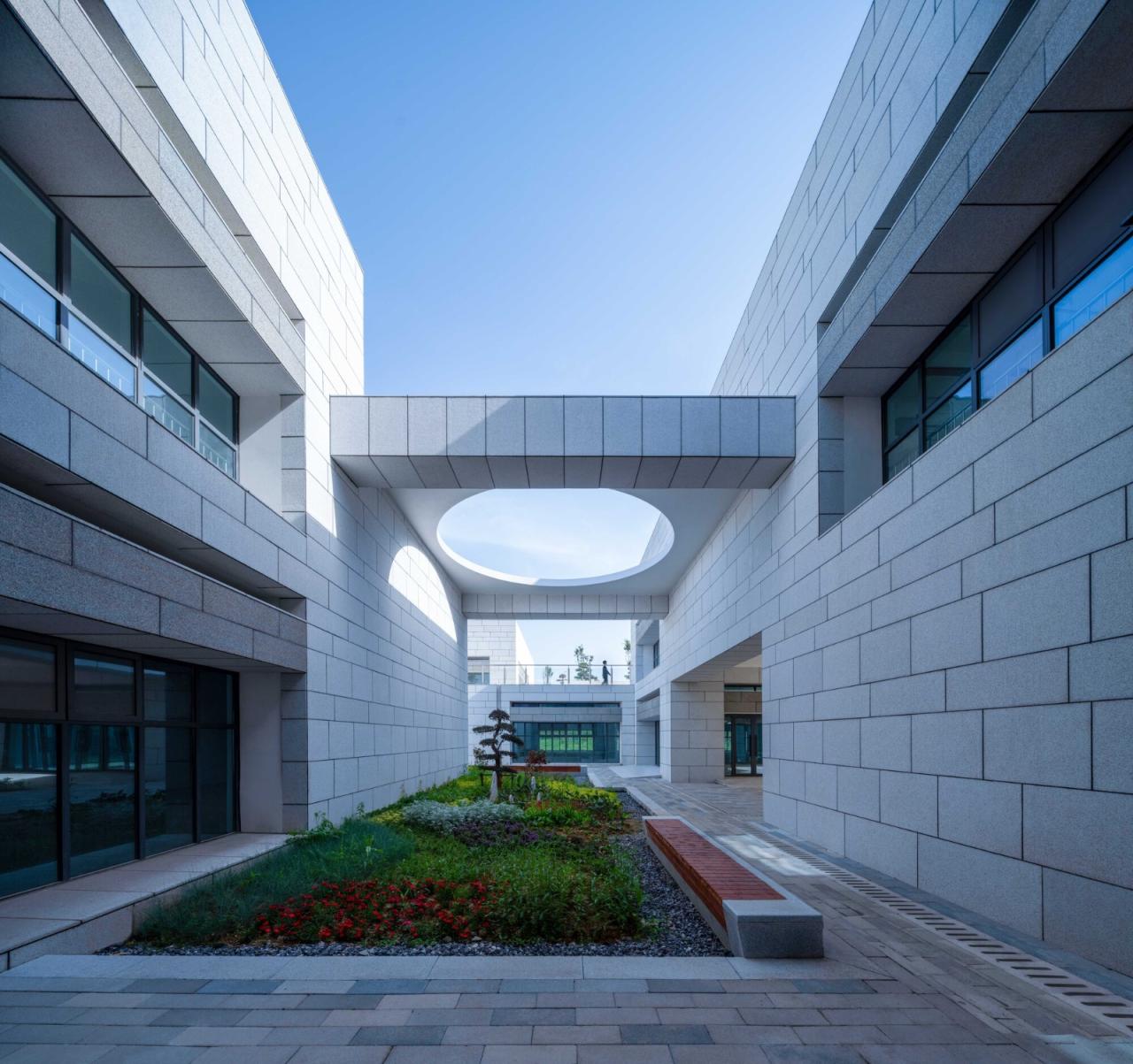 BIM建筑|武汉海绵公园研学+游客中心 / UAO瑞拓设计 BIM建筑|武汉海绵公园研学+游客中心 / UAO瑞拓设计