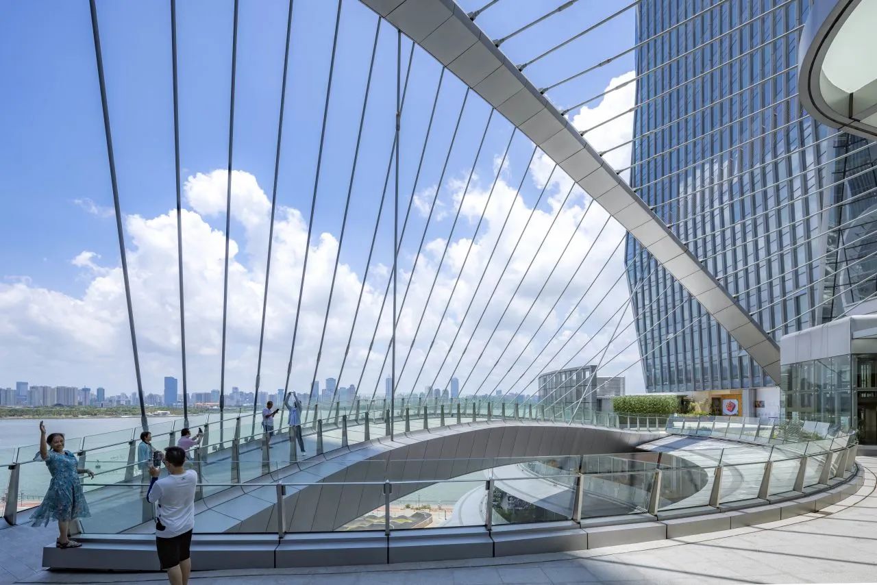 BIM建筑|华彩海口湾, 多维艺术元素塑造全新商业地标 / 凯谛思Arcadis BIM建筑|华彩海口湾, 多维艺术元素塑造全新商业地标 / 凯谛思Arcadis