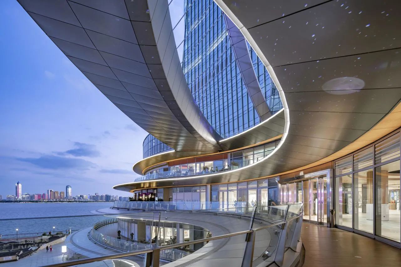BIM建筑|华彩海口湾, 多维艺术元素塑造全新商业地标 / 凯谛思Arcadis BIM建筑|华彩海口湾, 多维艺术元素塑造全新商业地标 / 凯谛思Arcadis