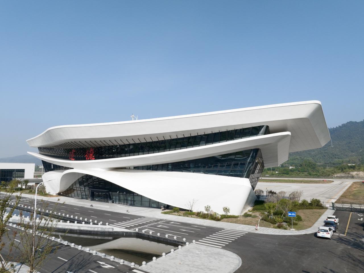 BIM建筑|杭州亚运配套设施:千岛湖通用机场航站楼 / 境澜建筑 BIM建筑|杭州亚运配套设施:千岛湖通用机场航站楼 / 境澜建筑