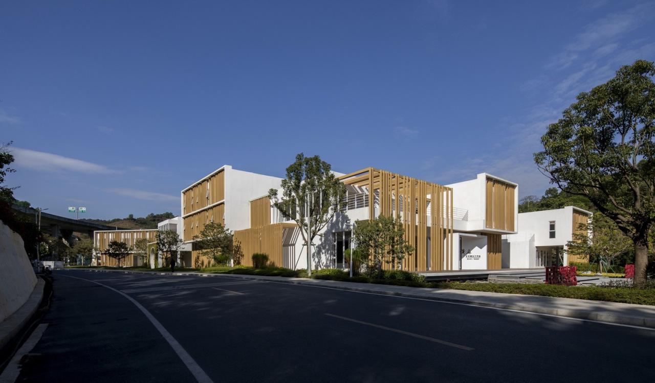 BIM建筑|多层面的“轻”:黄麻乡村振兴工作站与乡村会客厅 / 三文建筑 BIM建筑|多层面的“轻”:黄麻乡村振兴工作站与乡村会客厅 / 三文建筑