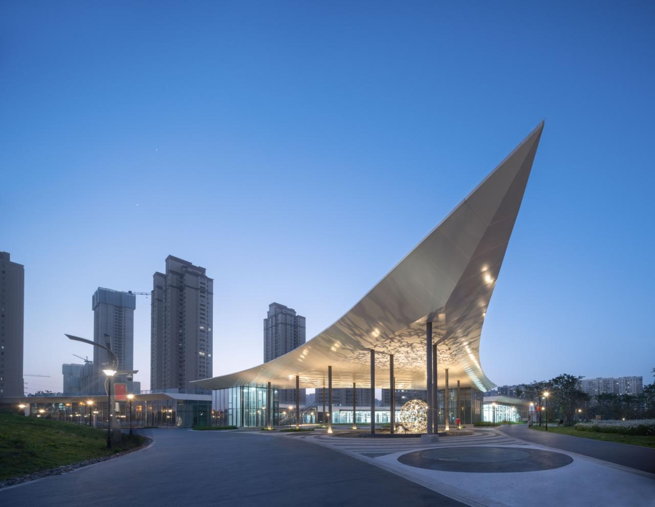 BIM建筑|武汉海绵公园研学+游客中心 / UAO瑞拓设计 BIM建筑|武汉海绵公园研学+游客中心 / UAO瑞拓设计
