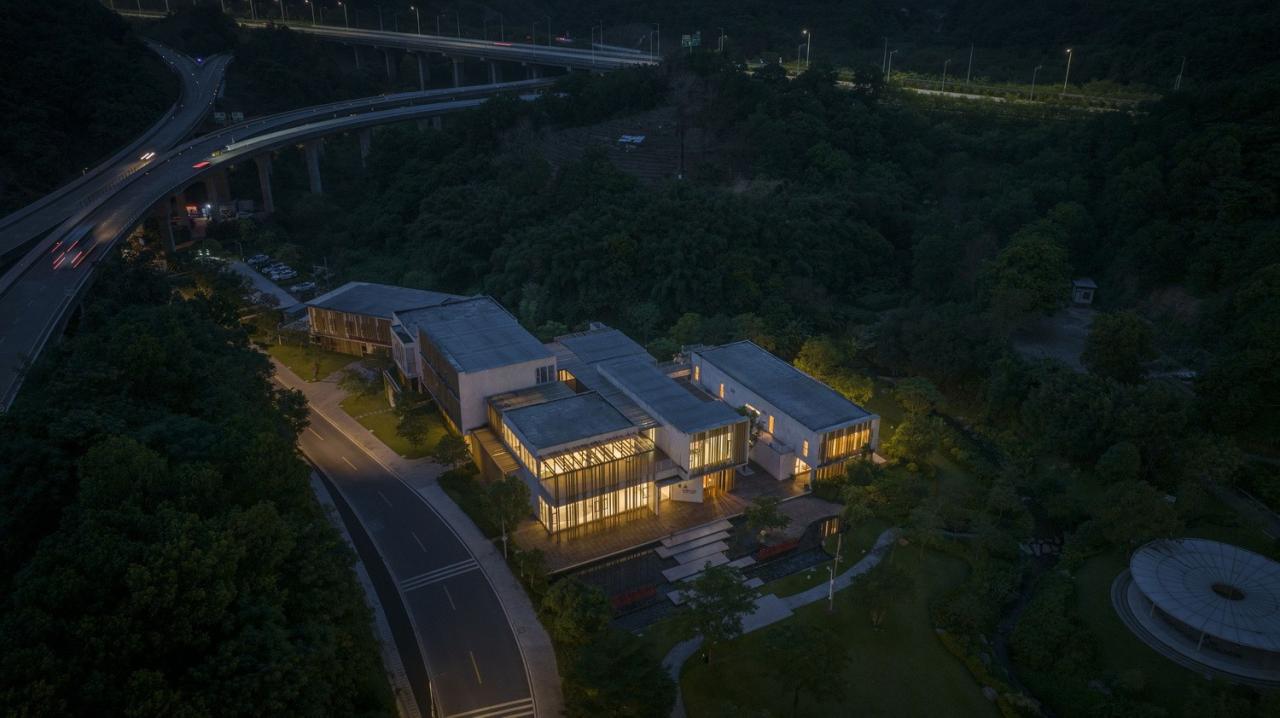 BIM建筑|多层面的“轻”:黄麻乡村振兴工作站与乡村会客厅 / 三文建筑 BIM建筑|多层面的“轻”:黄麻乡村振兴工作站与乡村会客厅 / 三文建筑