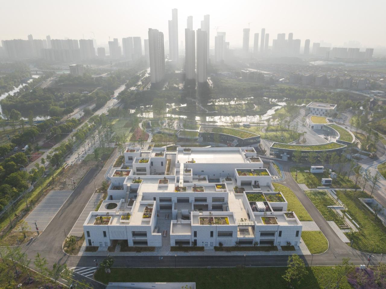 BIM建筑|武汉海绵公园研学+游客中心 / UAO瑞拓设计 BIM建筑|武汉海绵公园研学+游客中心 / UAO瑞拓设计