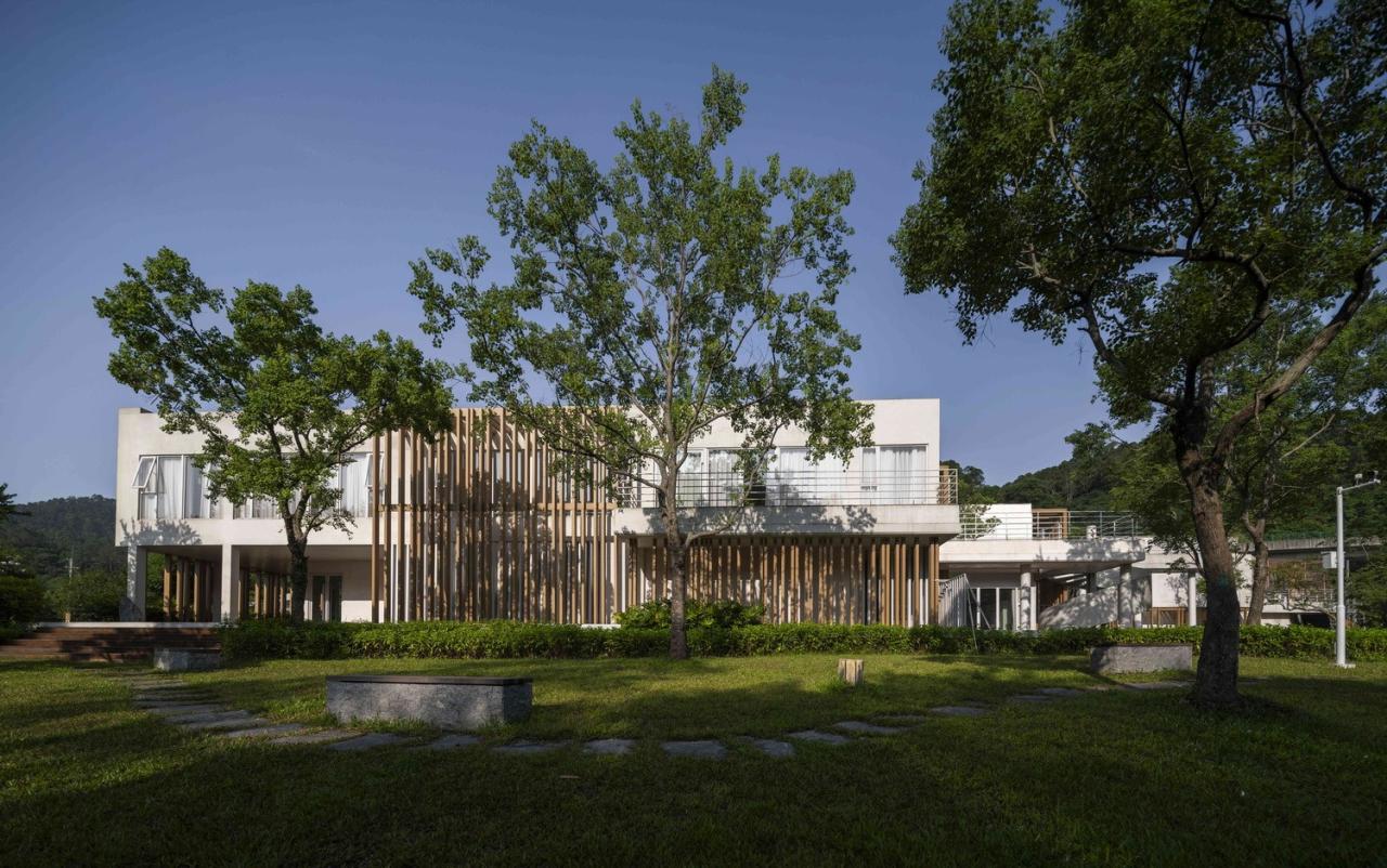 BIM建筑|多层面的“轻”:黄麻乡村振兴工作站与乡村会客厅 / 三文建筑 BIM建筑|多层面的“轻”:黄麻乡村振兴工作站与乡村会客厅 / 三文建筑