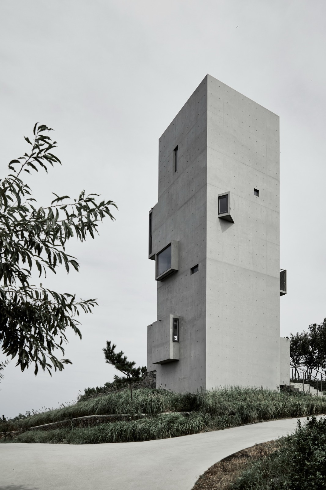 BIM建筑|崖顶咖啡厅及塔居 / 迹•建筑事务所(TAO) BIM建筑|崖顶咖啡厅及塔居 / 迹•建筑事务所(TAO)