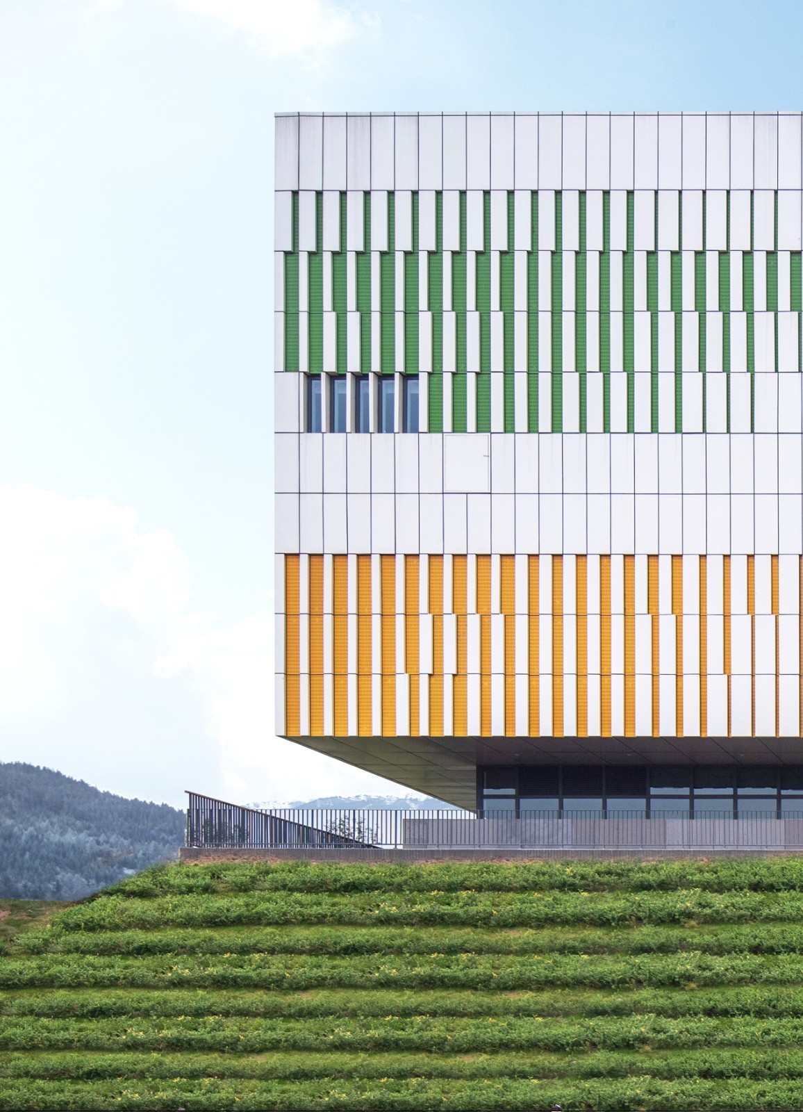 BIM建筑|龙泉中学体育馆 / 中国建筑西南设计研究院有限公司 BIM建筑|龙泉中学体育馆 / 中国建筑西南设计研究院有限公司