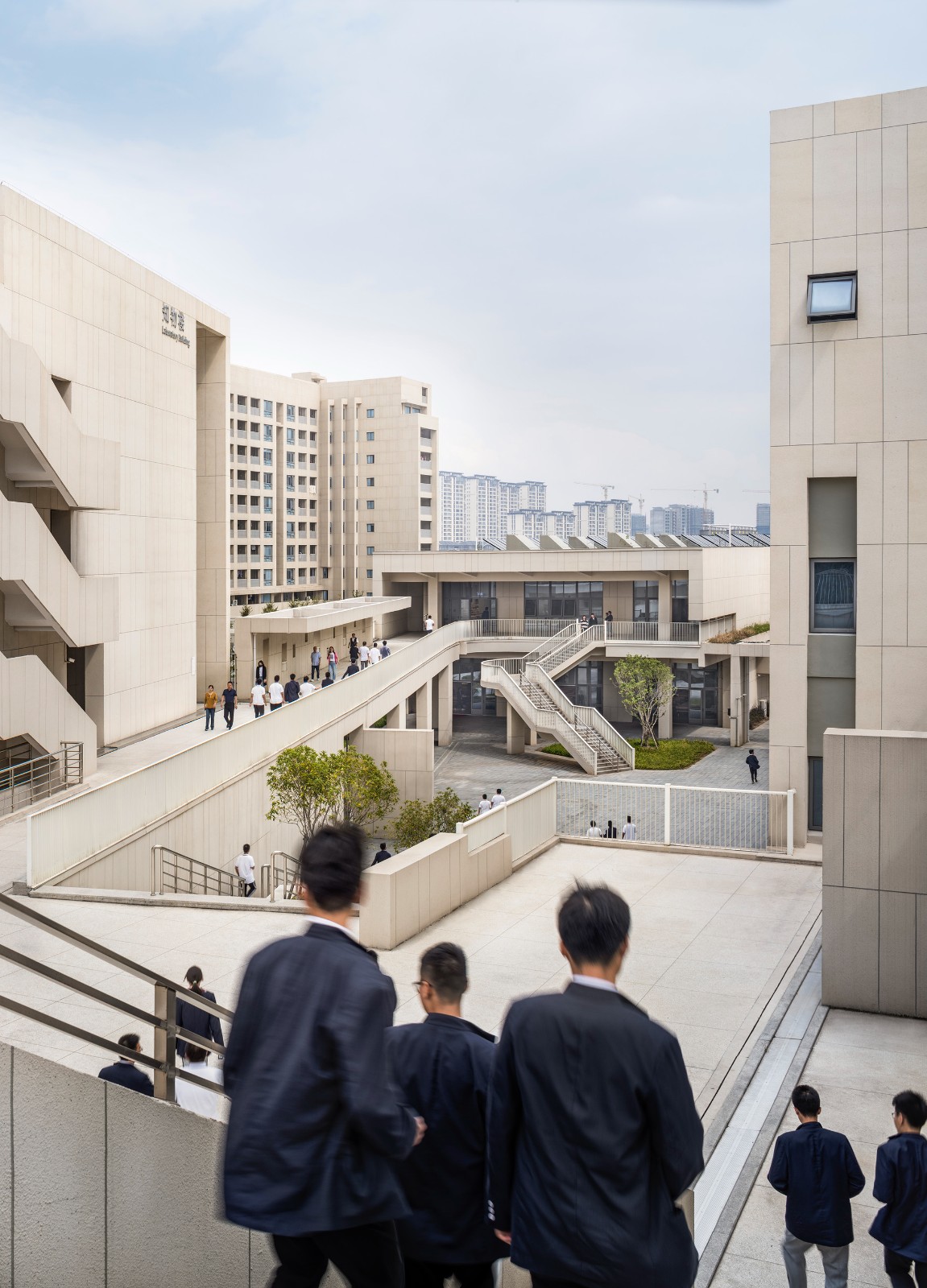 BIM建筑|江苏省靖江高级中学新校区 / 荣朝晖工作室 BIM建筑|江苏省靖江高级中学新校区 / 荣朝晖工作室