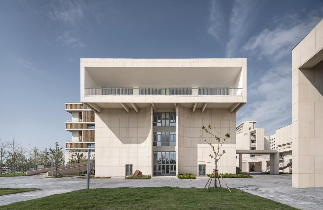 BIM建筑|江苏省靖江高级中学新校区 / 荣朝晖工作室 BIM建筑|江苏省靖江高级中学新校区 / 荣朝晖工作室